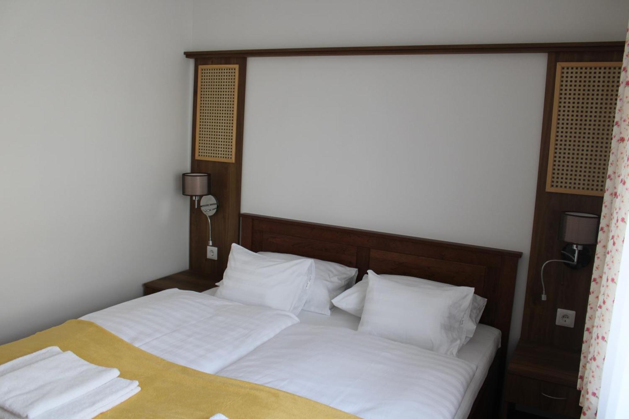 Mara Apartman Buek Exterior photo